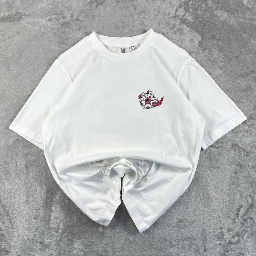 GU Ayako Ishiguro Neko Kasha Haunted Cat White Graphic T-shirt Size Medium